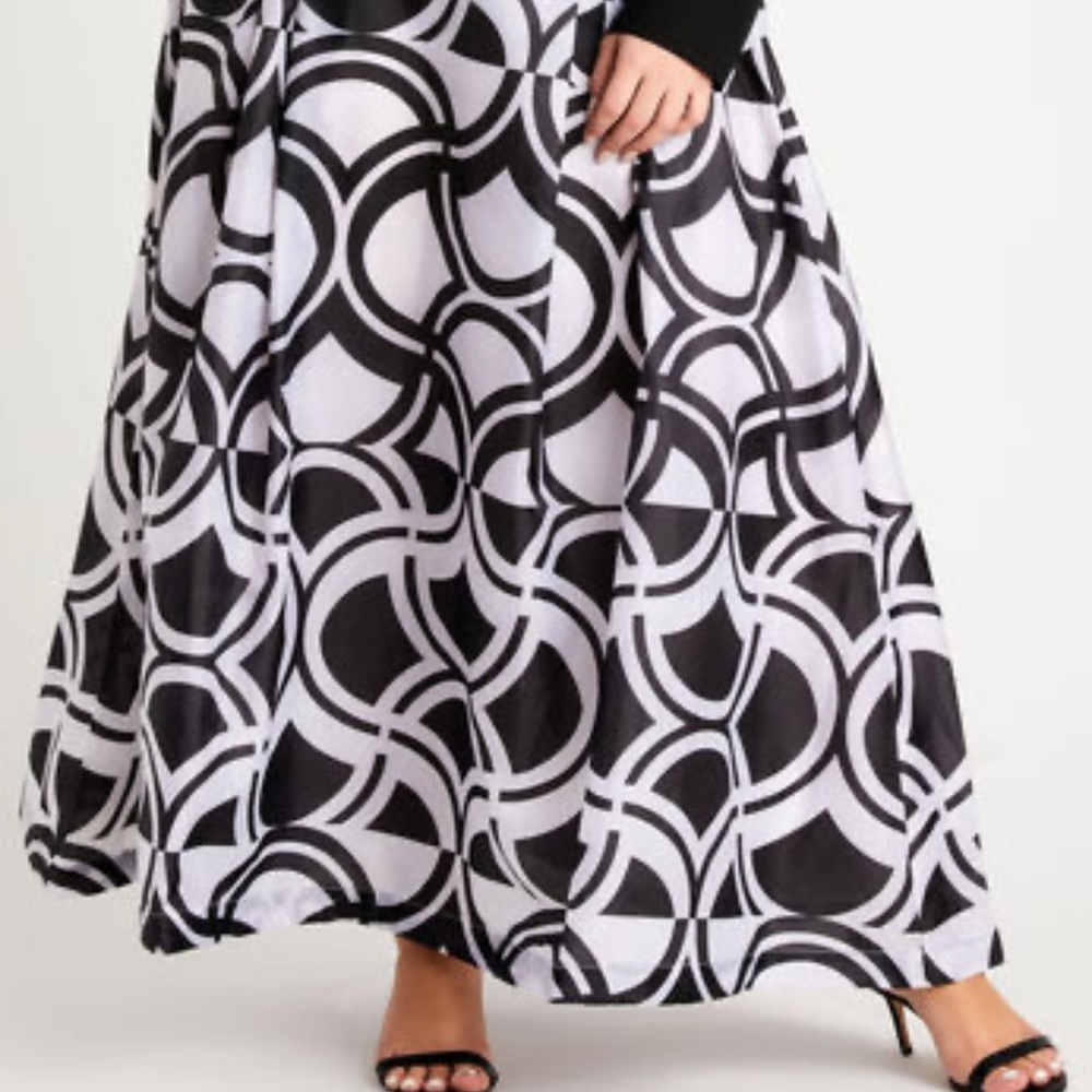 Ashley Stewart MWT Black & White Full Skirt